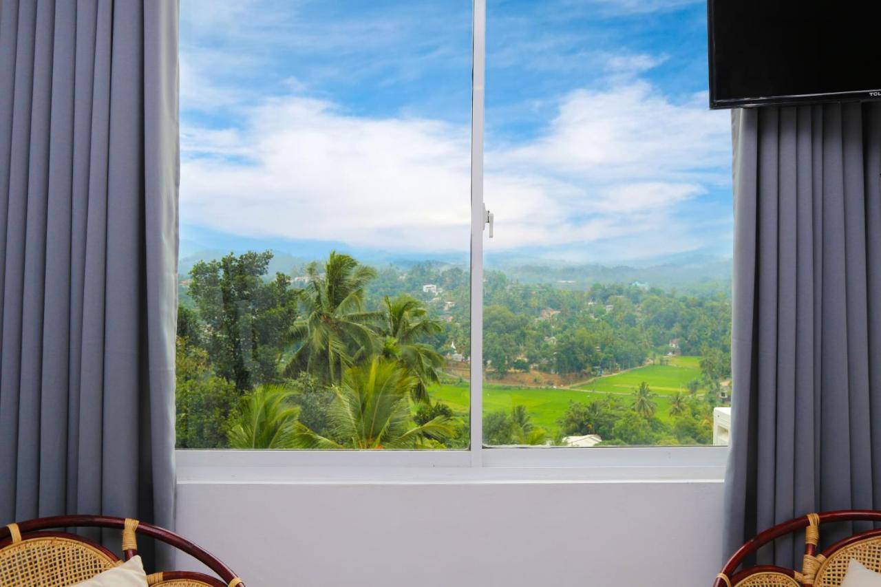 Hotel Aria Hills Boutique à Kandy Extérieur photo