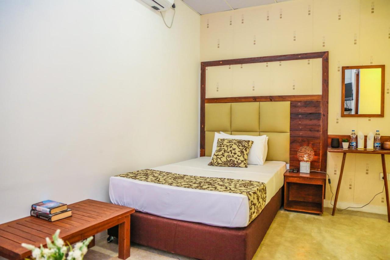 Hotel Aria Hills Boutique à Kandy Extérieur photo