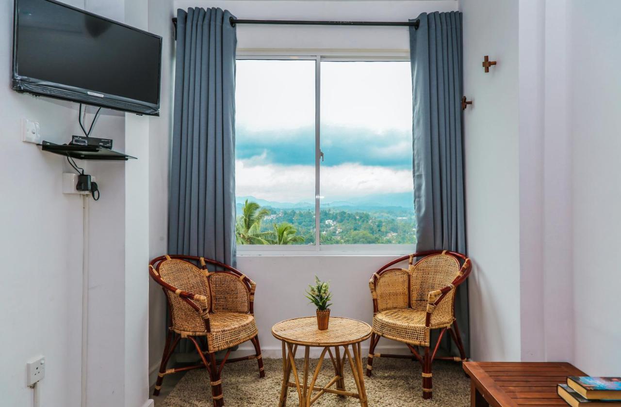 Hotel Aria Hills Boutique à Kandy Extérieur photo