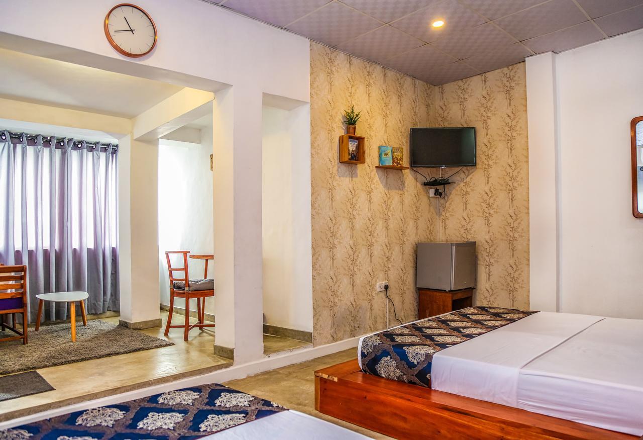 Hotel Aria Hills Boutique à Kandy Extérieur photo