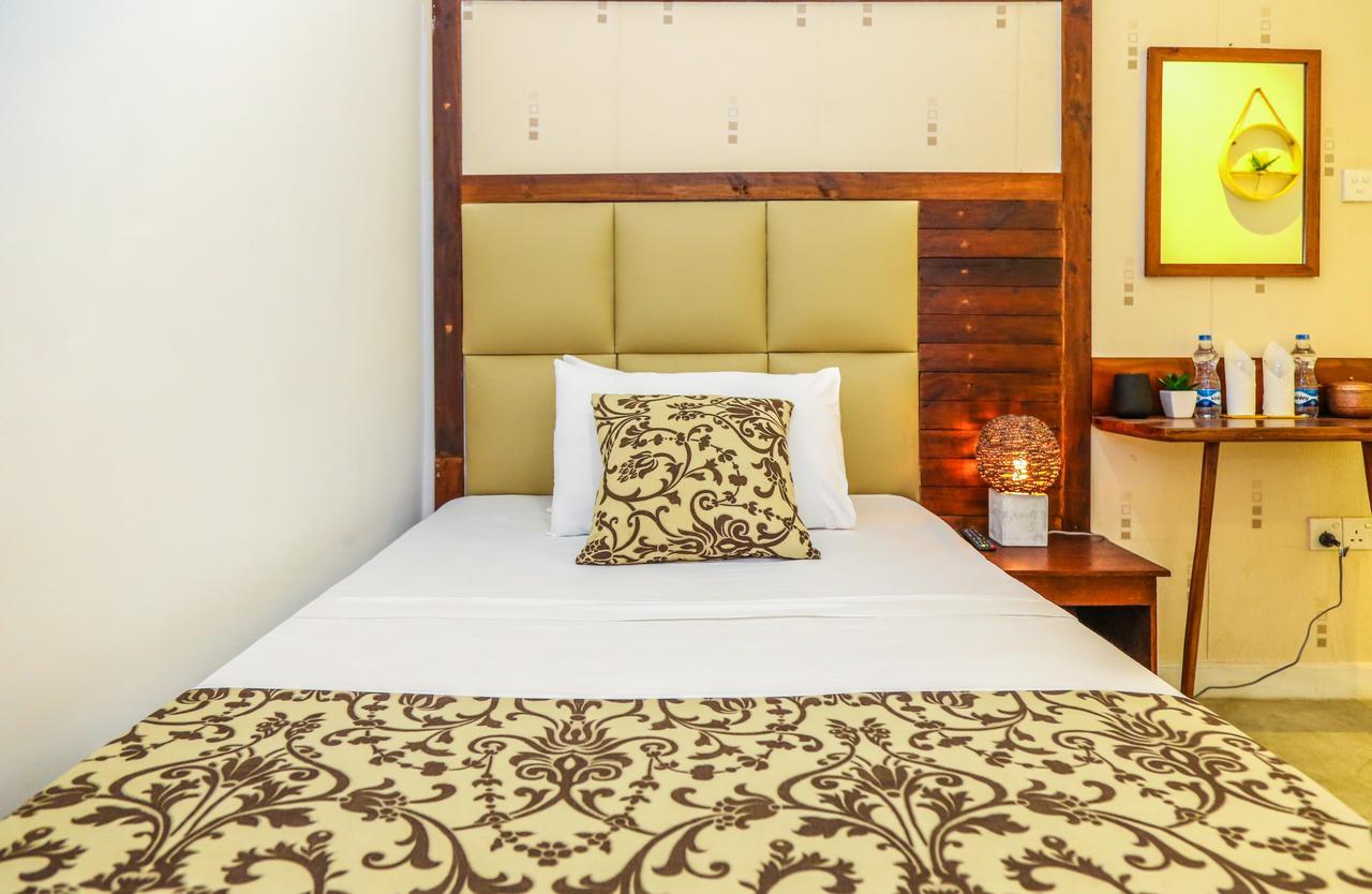 Hotel Aria Hills Boutique à Kandy Extérieur photo