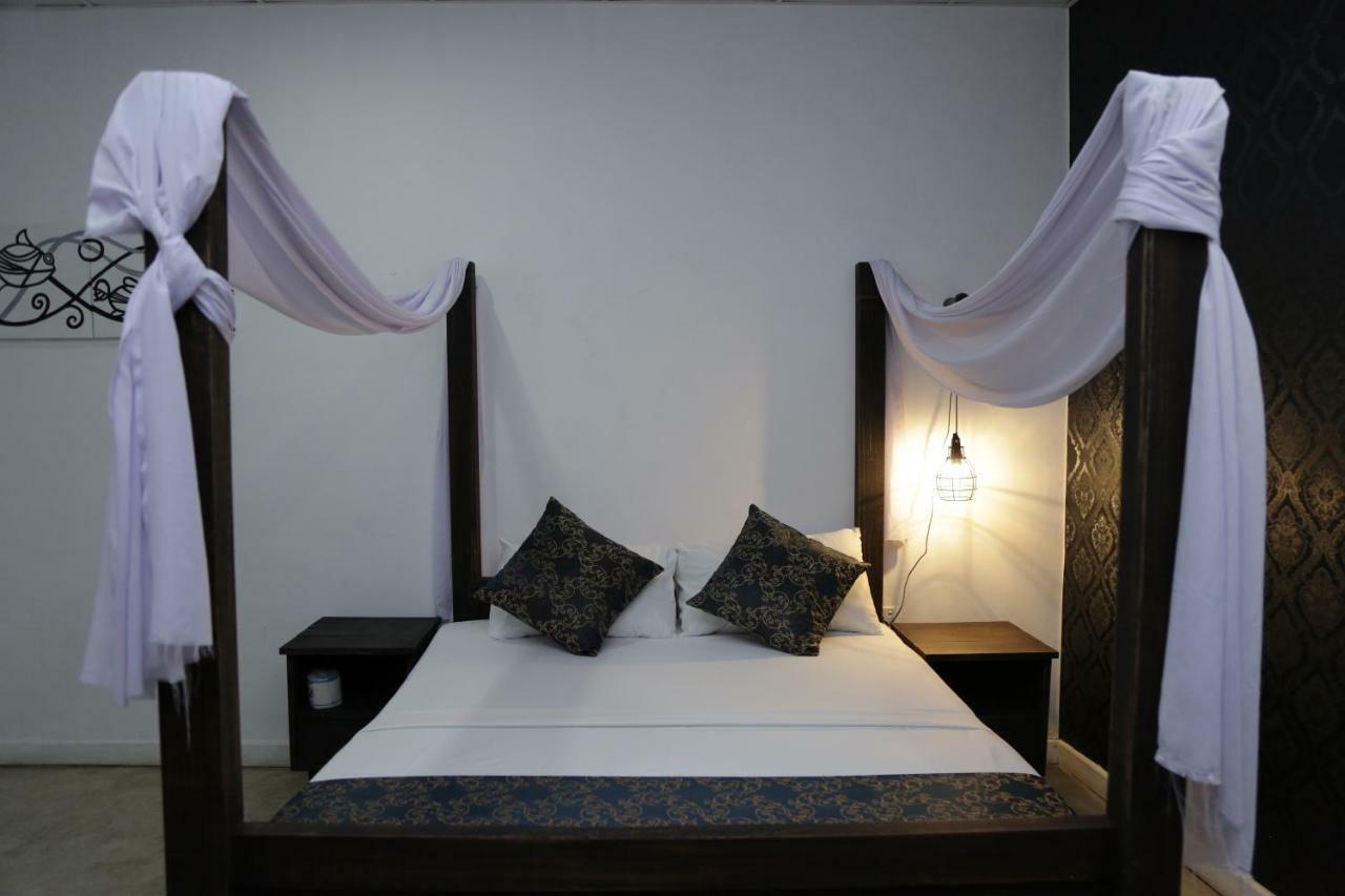 Hotel Aria Hills Boutique à Kandy Extérieur photo